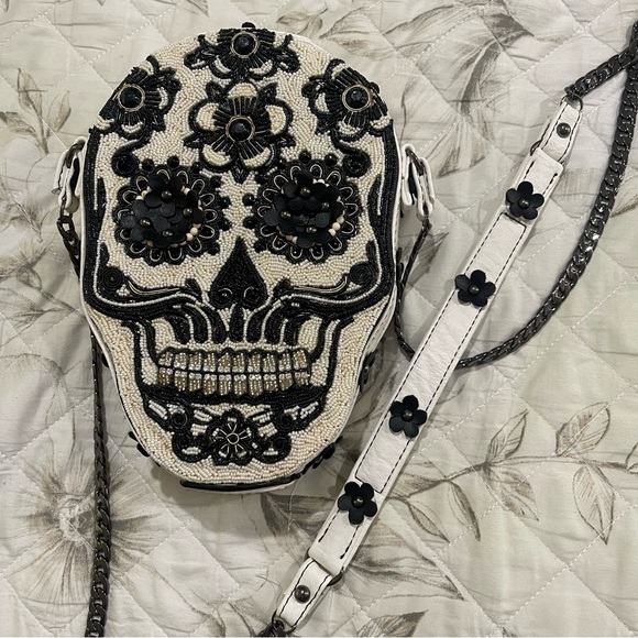 Mary Frances White and Red Floral Crossbody Bag - Picture 9 of 9